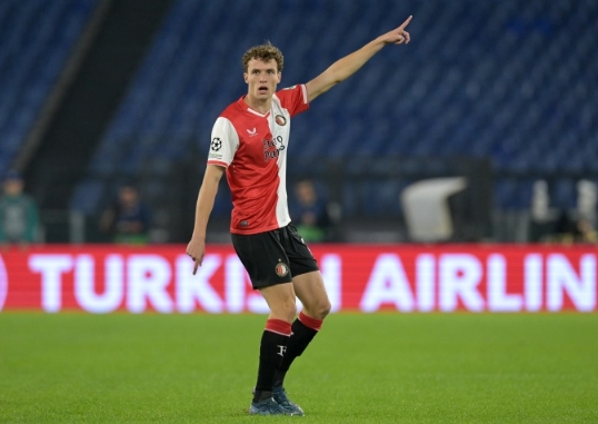 击败太空人 击败太空人